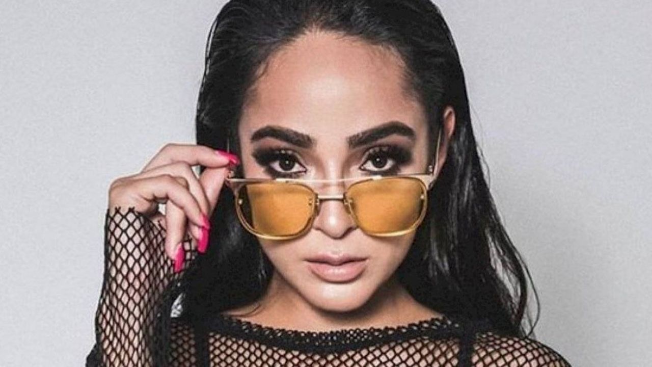 Manelyk olvida polémica en ‘Acapulco Shore’ y rompe TikTok con reto viral