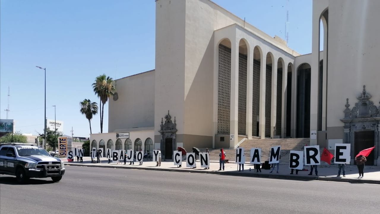 Integrantes del Movimiento Antorchista de Sonora se manifiestan de nuevo
