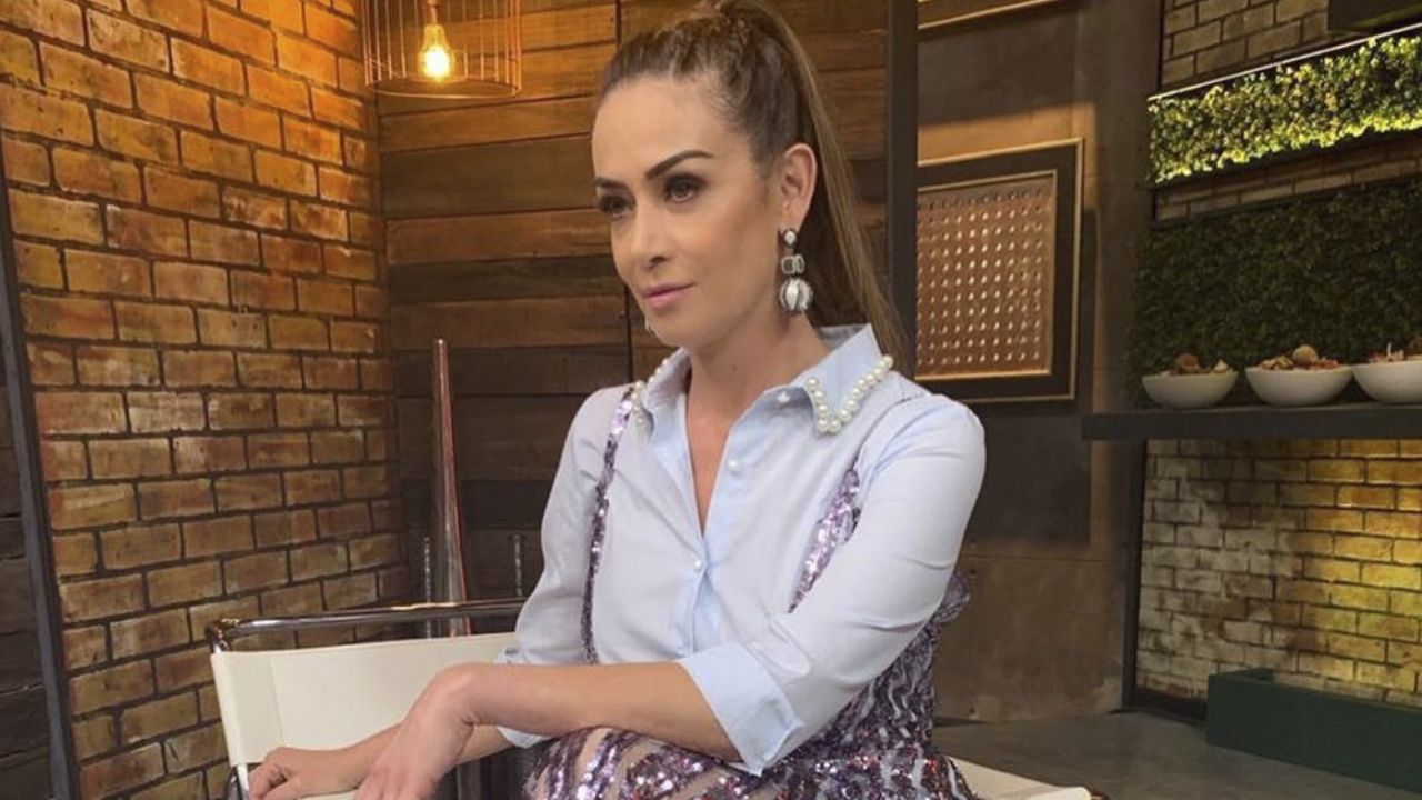 Anette Michel hace gala de su belleza con foto inédita en Instagram: “La mejor de TV Azteca”