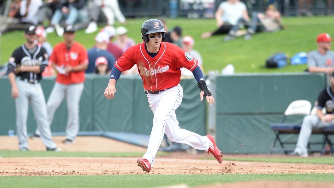 Equipos de Ligas Menores se mudan a una Liga universitaria que usa bate de madera