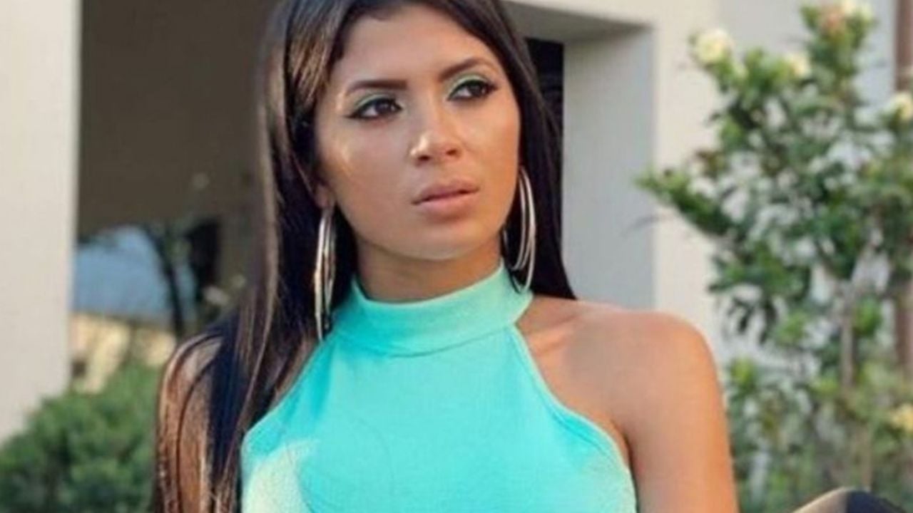 “Pierdes tu tiempo”: Kimberly Flores es atacada por entrenar sus cuerdas vocales