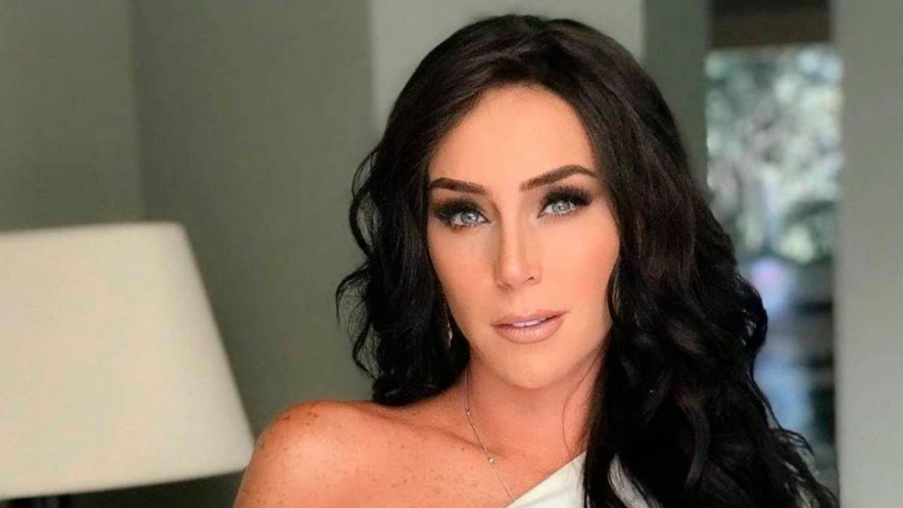 ¡Irreconocible! Inés Gómez Mont es devorada viva en TV Azteca: “Parece calavera poseída”