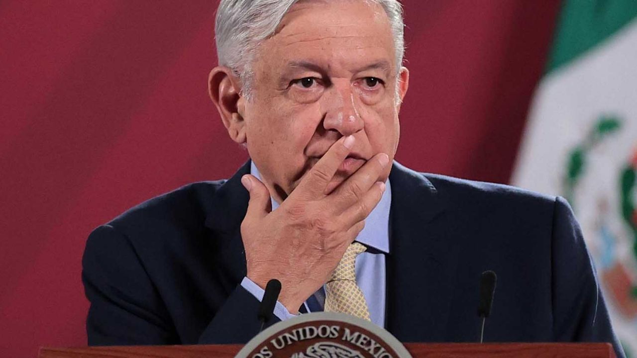 AMLO se deslinda de la corrupción: “No tengo relaciones de complicidad, el pueblo es mi amo”
