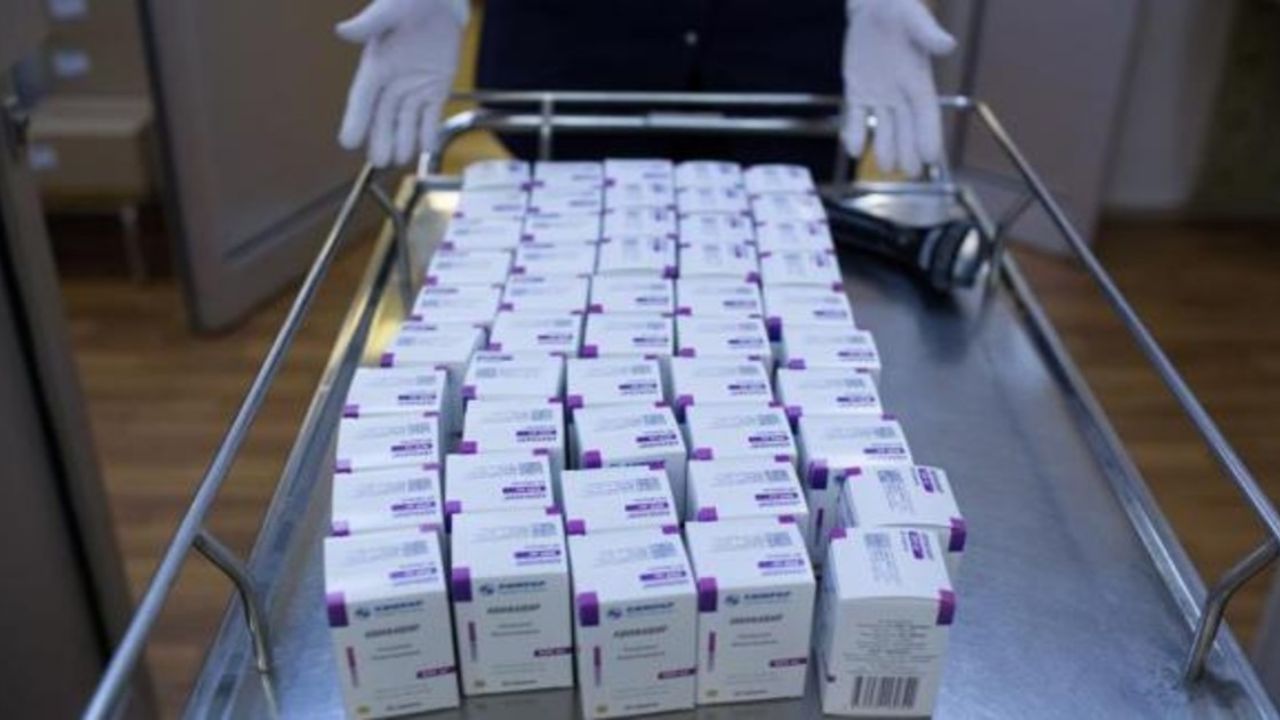 Ayuda Covid-19: Avifavir, primer fármaco contra el coronavirus, llega a clínicas rusas
