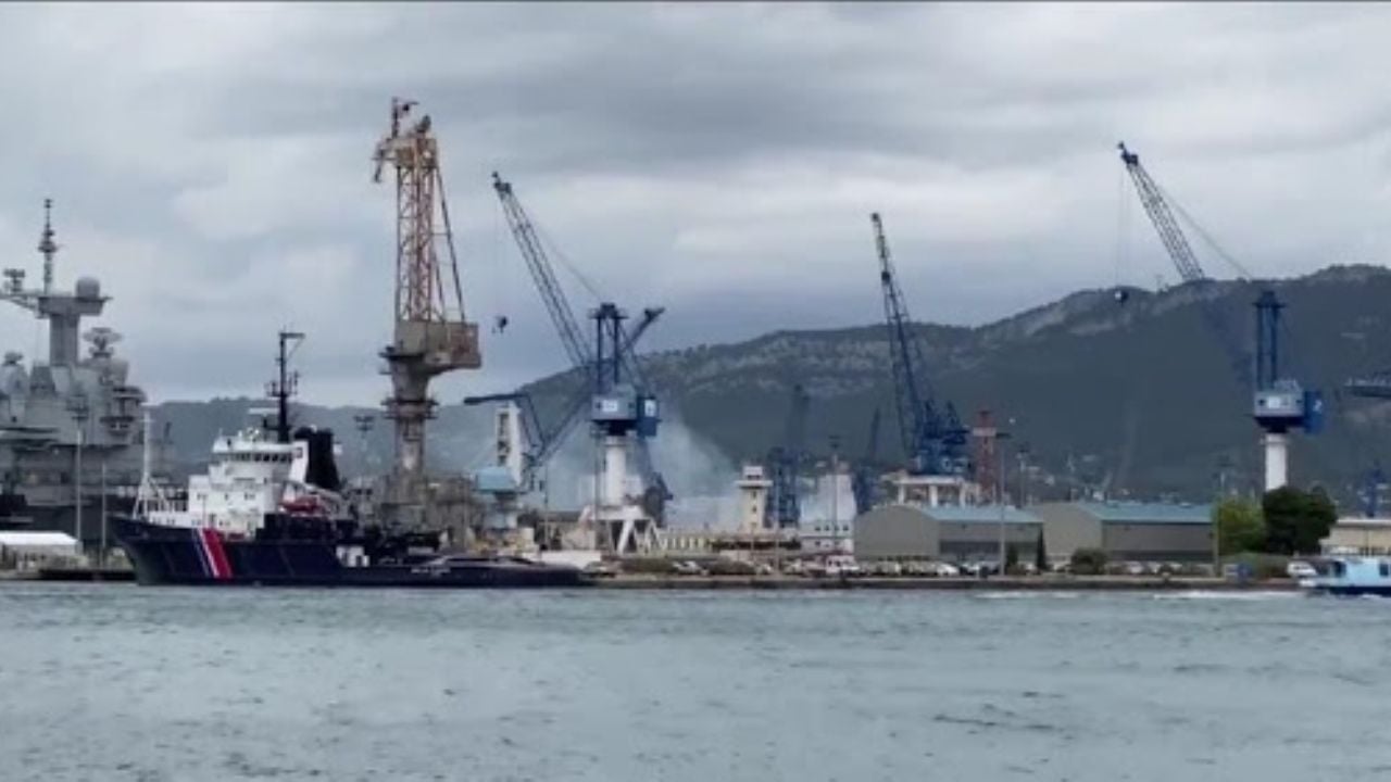 VIDEO: Submarino nuclear se incendia; no hay amenaza de contaminación