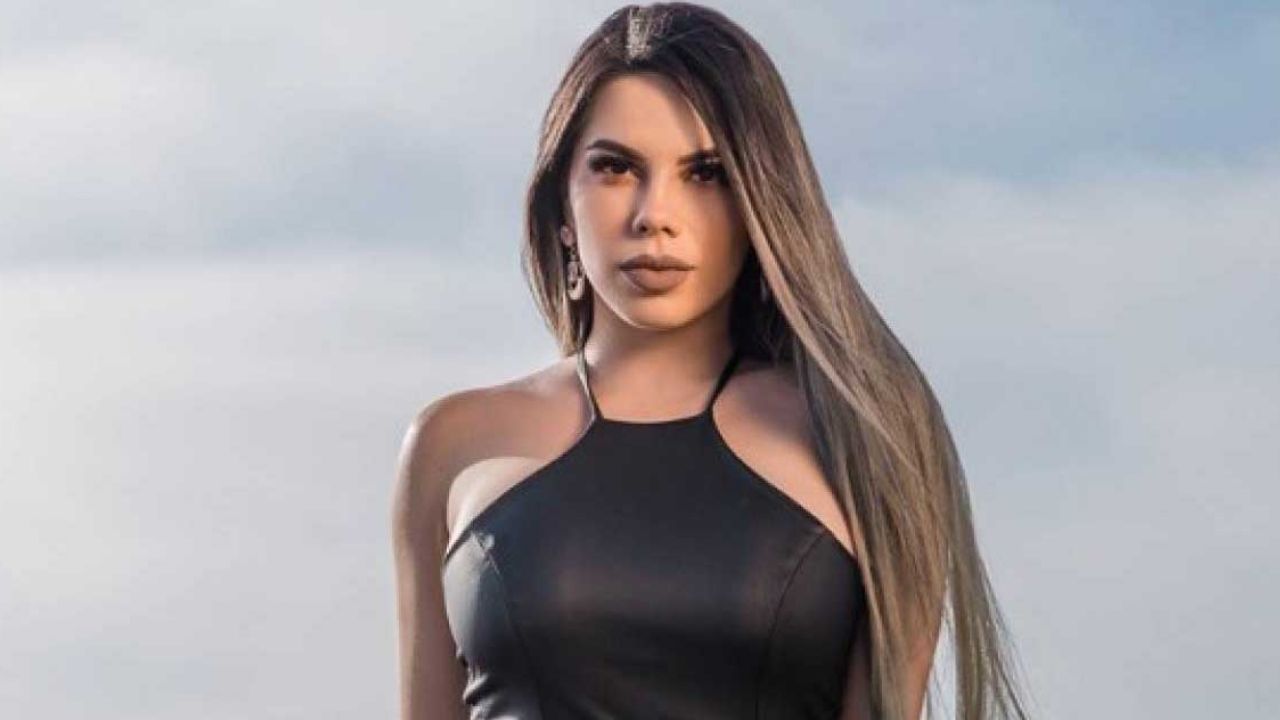 Lizbeth Rodriguez luce sus ‘kilitos’ de más en bikini: “Hola soy tu gordita”
