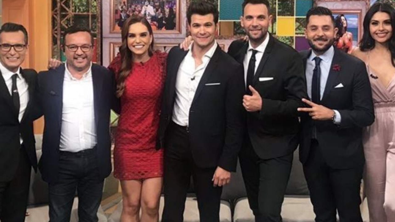 ¿Traición a Televisa? Tania Rincón aparece con elenco de ‘VLA’ en Instagram