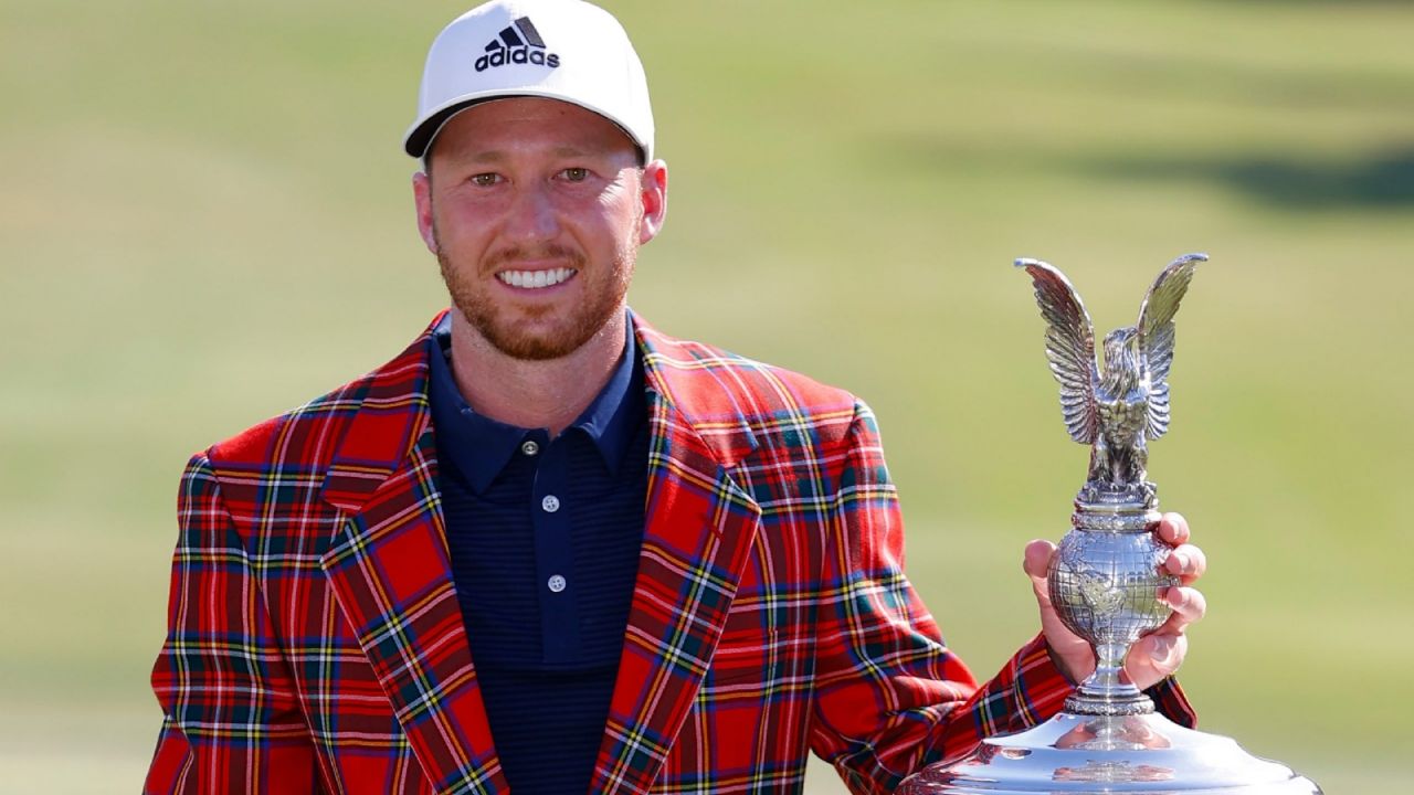 Daniel Berger se lleva el título en el regreso del golf en el Colonial
