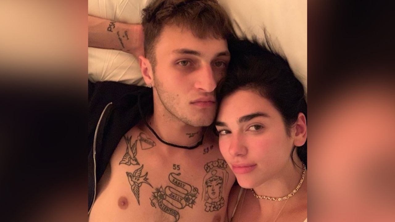 Dua Lipa con románticas fotos celebra su primer aniversario con Anwar Hadid