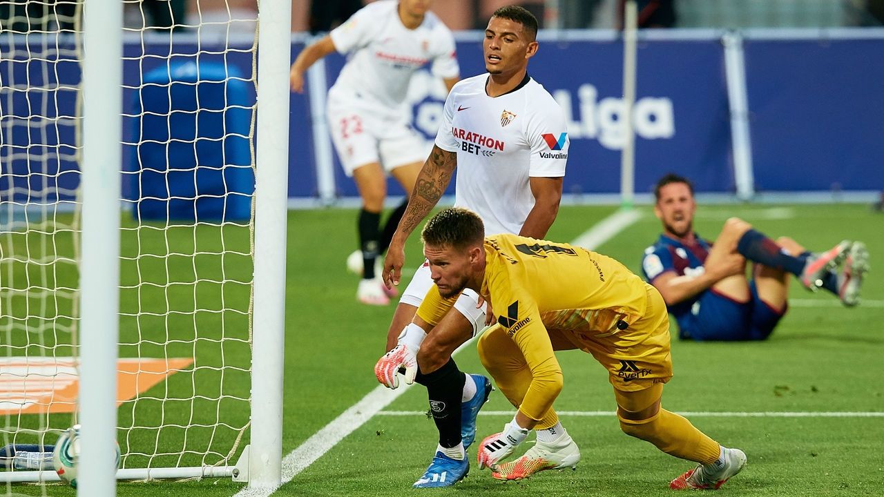 Sevilla deja escapar dos puntos en los últimos minutos ante el Levante