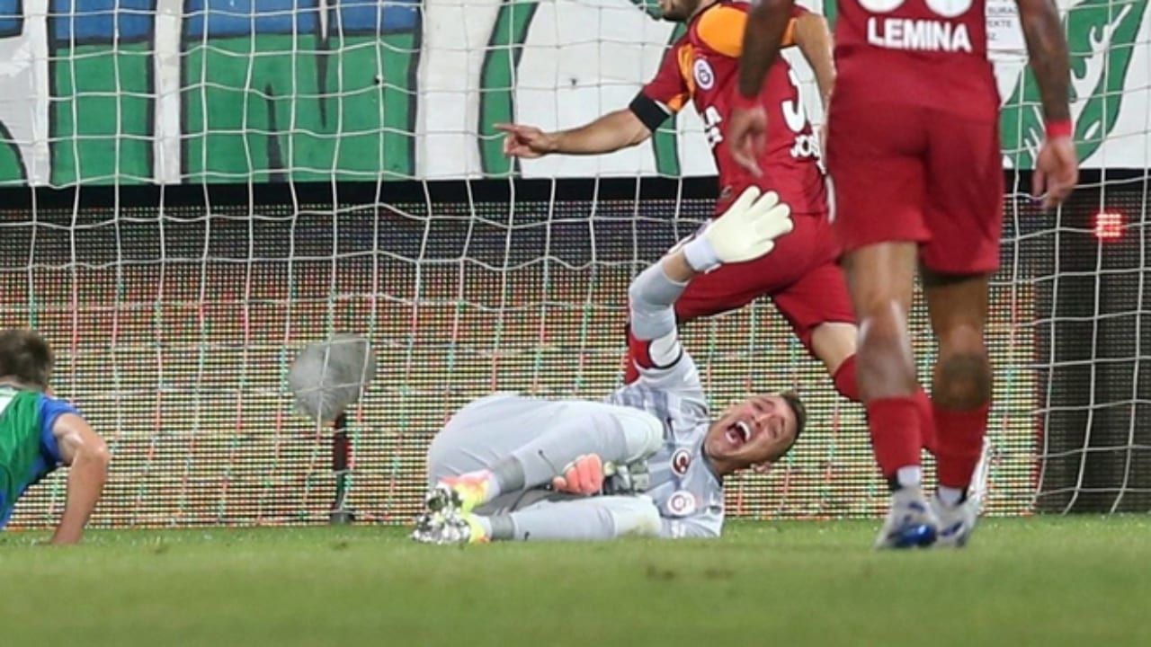 Fernando Muslera sufre una doble fractura de tibia y peroné en Turquía
