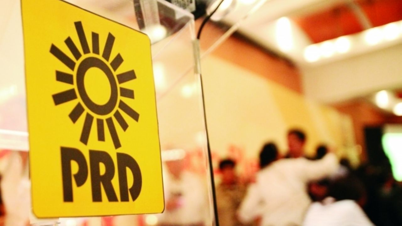 PRD presenta queja en contra de Morena ante el INE