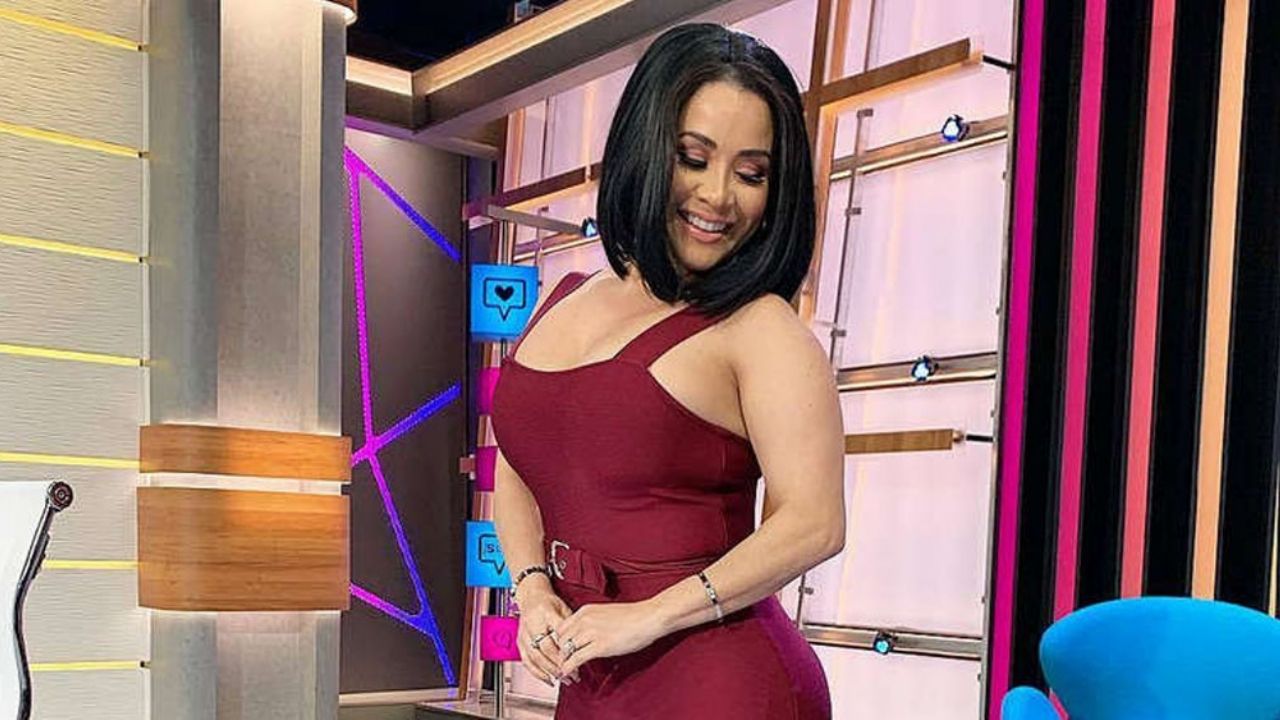 ‘La Venenosa’ contonea sus curvas en bikini y pone de cabeza a todo TikTok