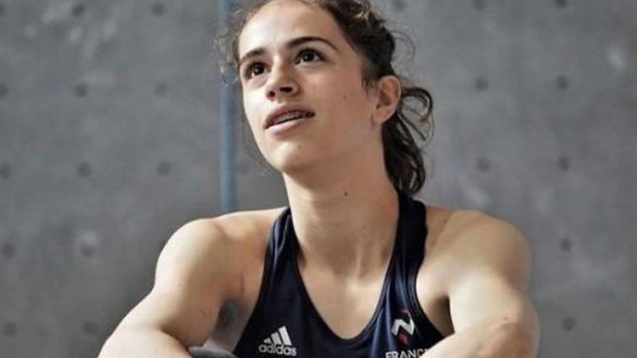 Trágico final: Campeona mundial de escalada muere a los 16 años tras caer de acantilado