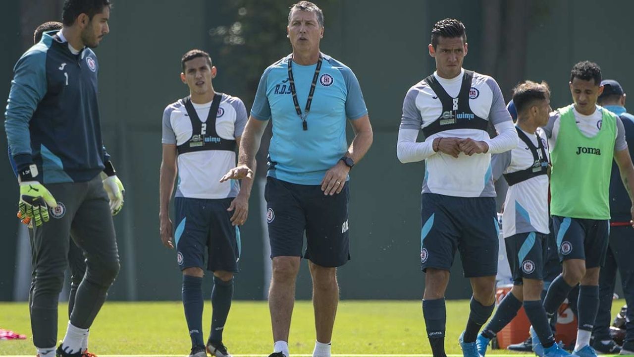 El Cruz Azul anuncia otro caso positivo a Covid-19 en su plantilla