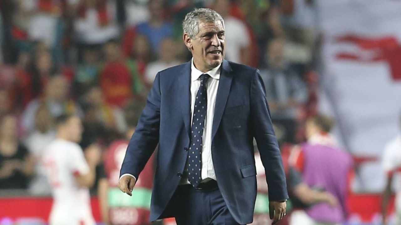Portugal renueva a Fernando Santos como entrenador hasta el 2024