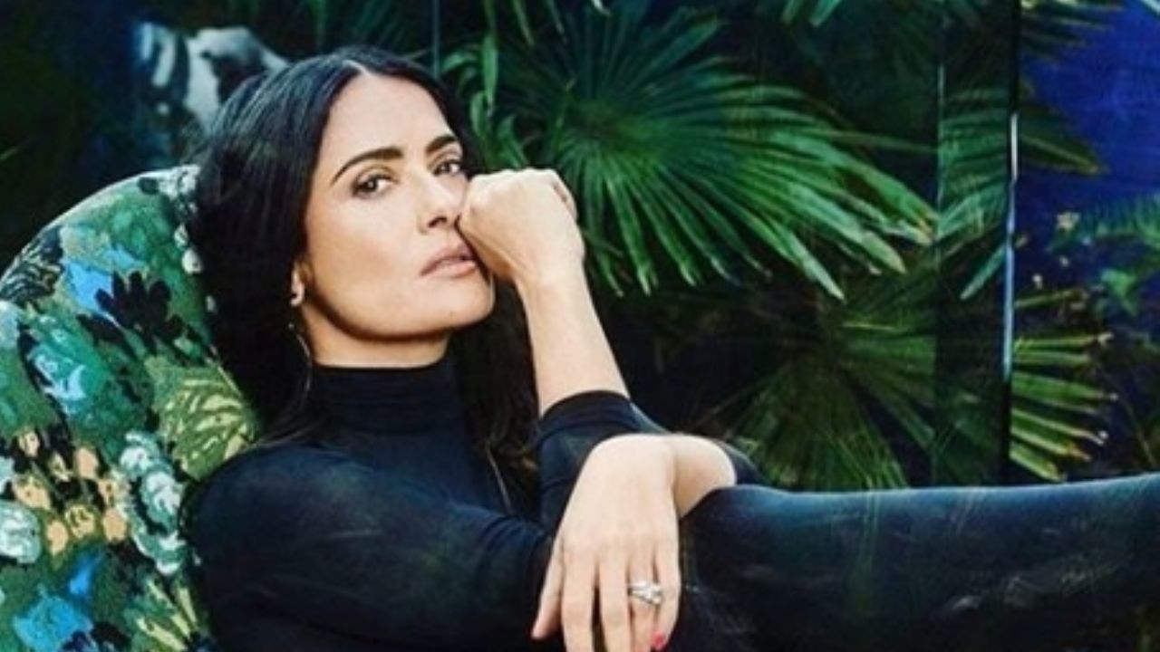Salma Hayek revela que ocultó sus canas y fans defienden su belleza: “Hermosa siempre”