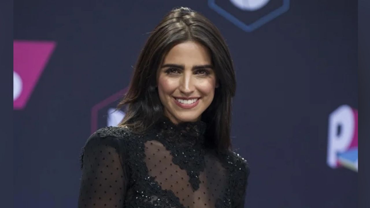 Bárbara de Regil hace un Alfredo Adame y abandona entrevista de Adela Micha: “Es que la vio prieta”