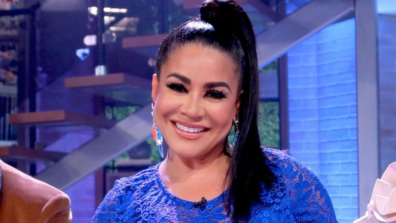 Carolina Sandoval ‘rompe’ TikTok al mostrar sus mejores movimientos de cadera