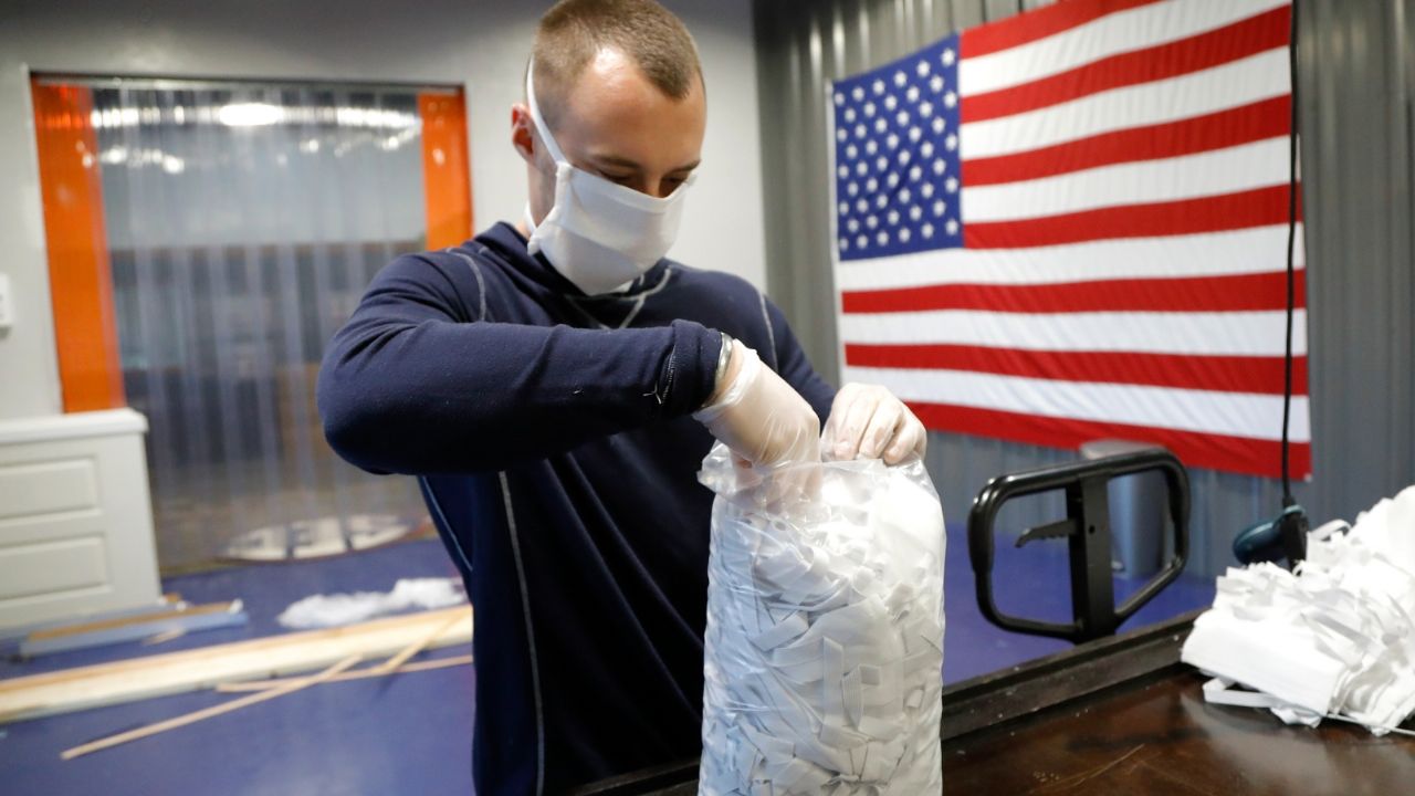 EU denuncia a fabricante chino por venderle mascarillas defectuosas