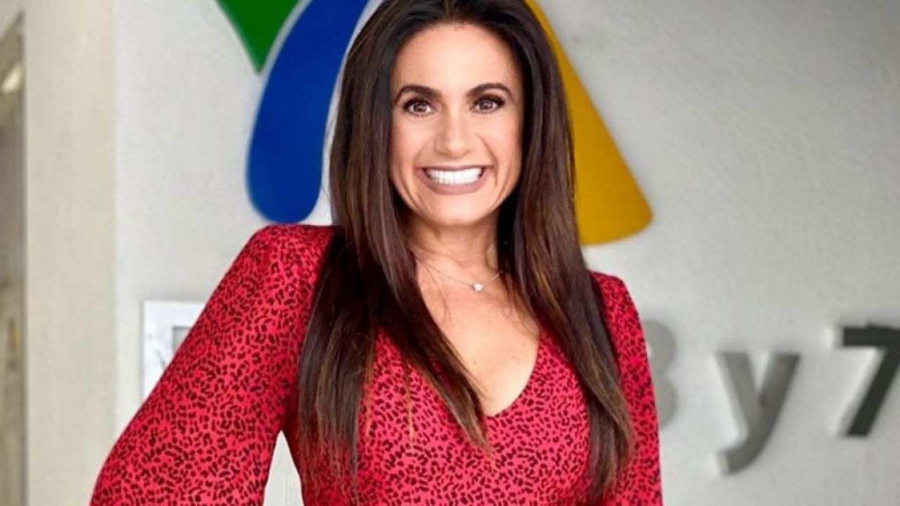 ¿Adiós TV Azteca? Televisa da dura noticia a Penélope Menchaca tras fracaso de ‘Enamorándonos’