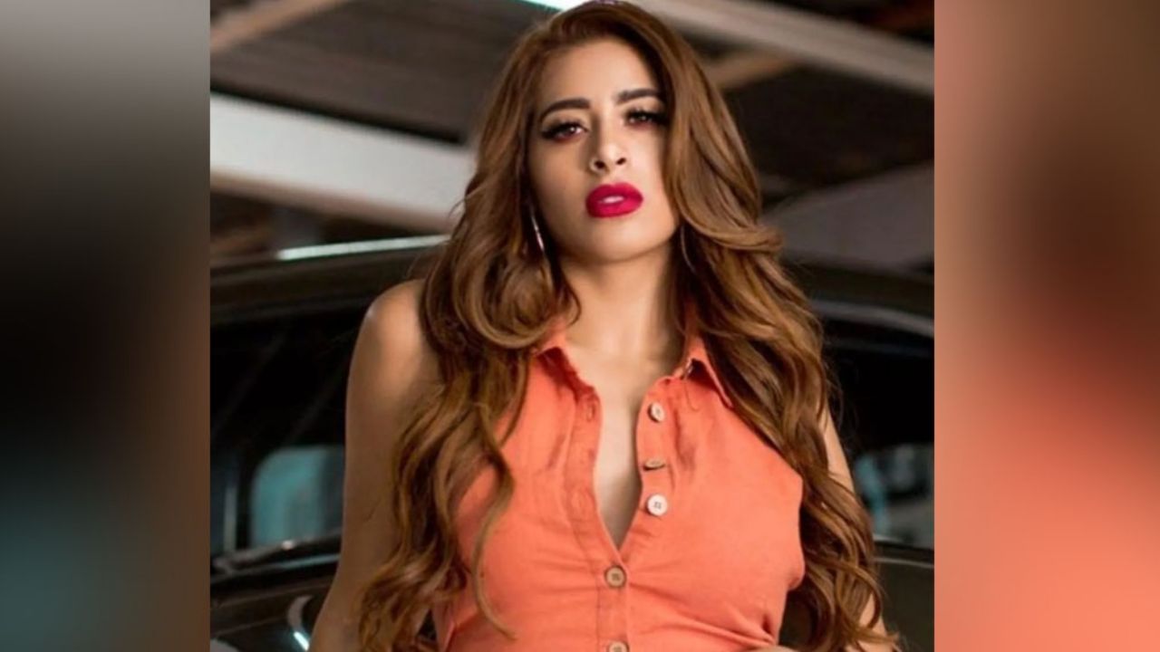 Kim Shantal eleva la temperatura al tomar un baño en el jacuzzi con un diminuto bikini