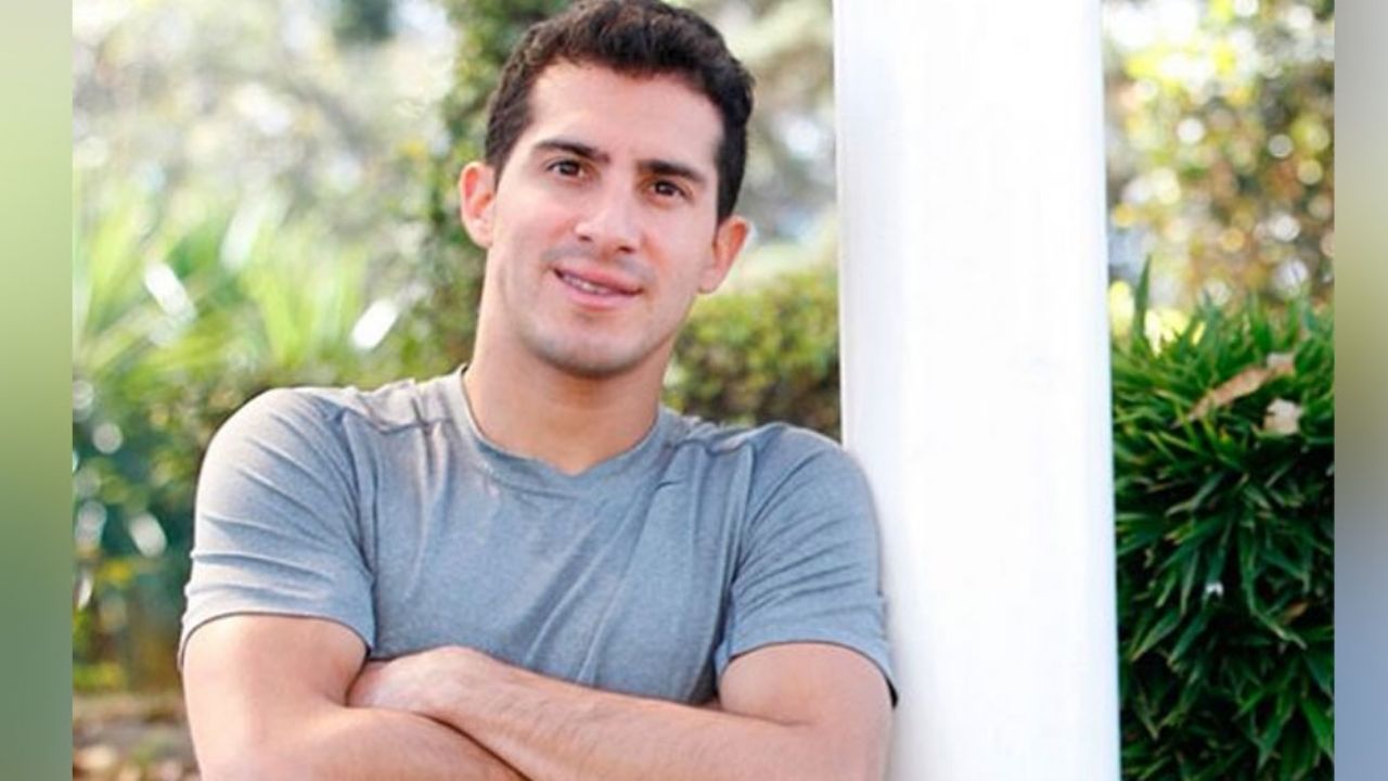 Excompetidor de ‘Exatlón’ toma drástica decisión para cubrir su calvicie