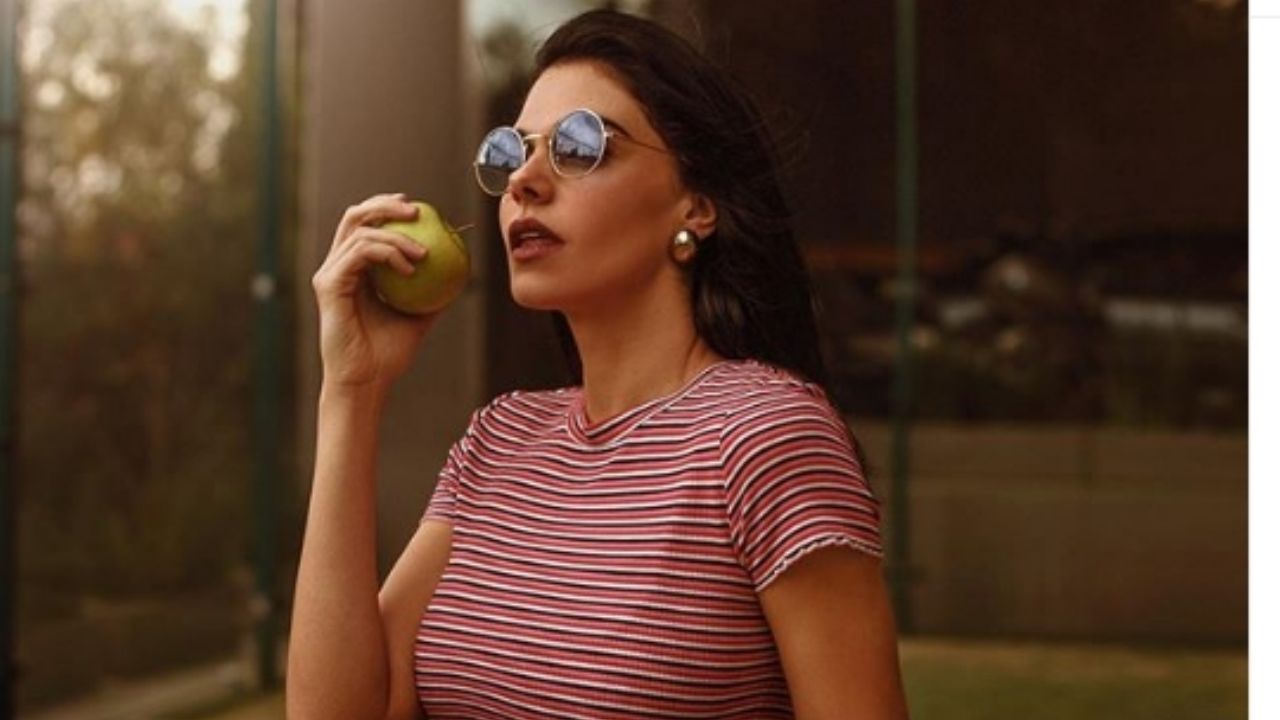 Livia Brito seduce a fans con sensual y reveladora lencería transparente: “Se te nota de todo”
