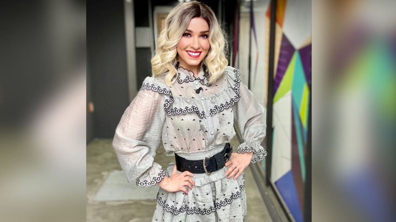 “Cosita bonita”: Laura G causa furor al posar bastante provocativa