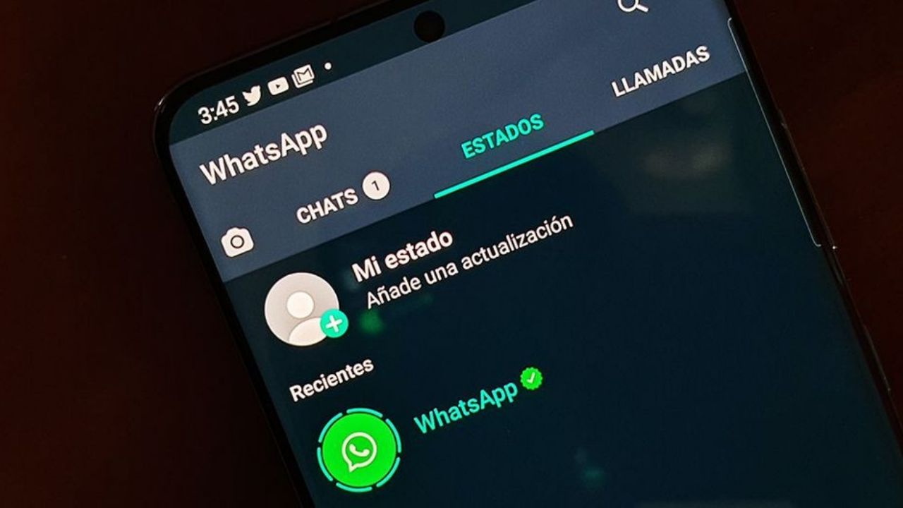 WhatsApp colapsa junto a miles de usuarios en redes; desaparece “la última conexión”