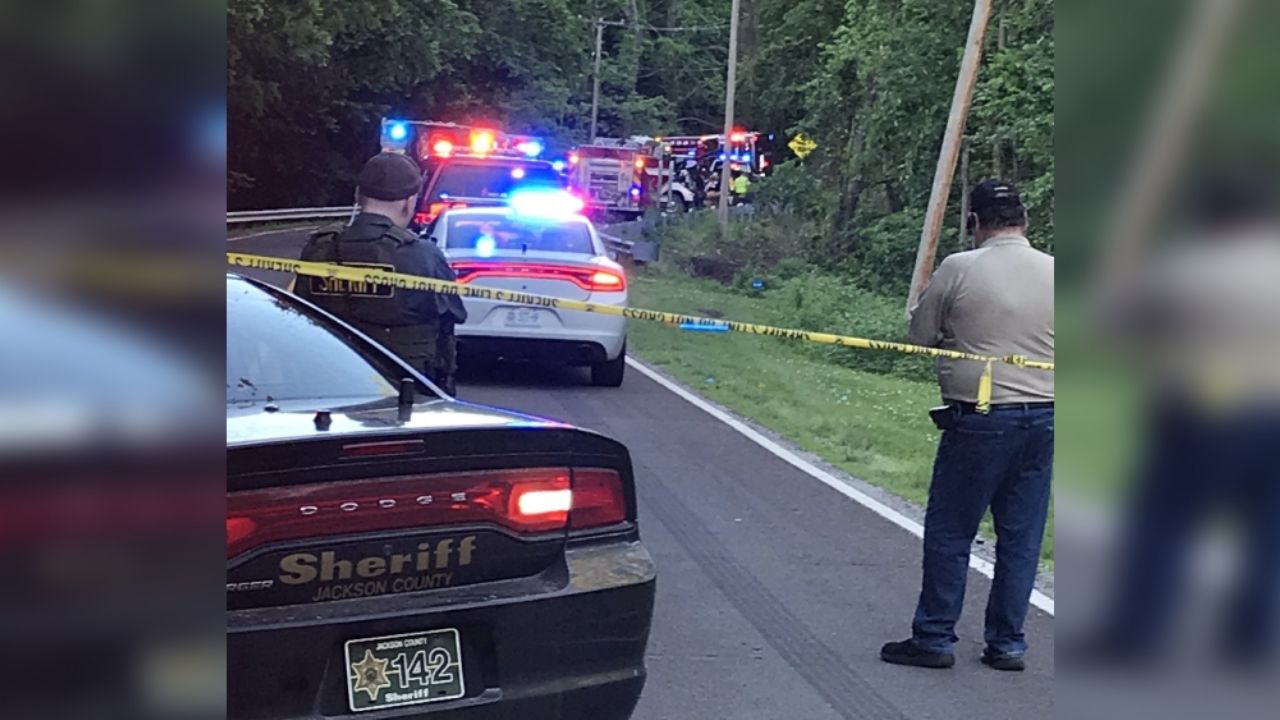 Fatal accidente: Niños de 6 y 7 años mueren en un choque; tomaron las llaves del auto sin permiso