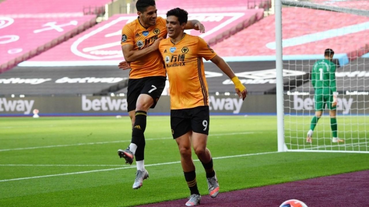 Raúl Jiménez anota gol histórico en la victoria del Wolverhampton