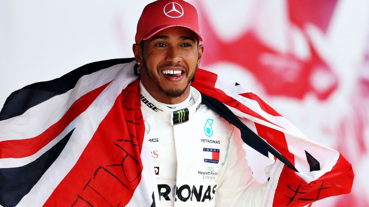 La muerte de un ser querido enluta al piloto de Fórmula 1, Lewis Hamilton