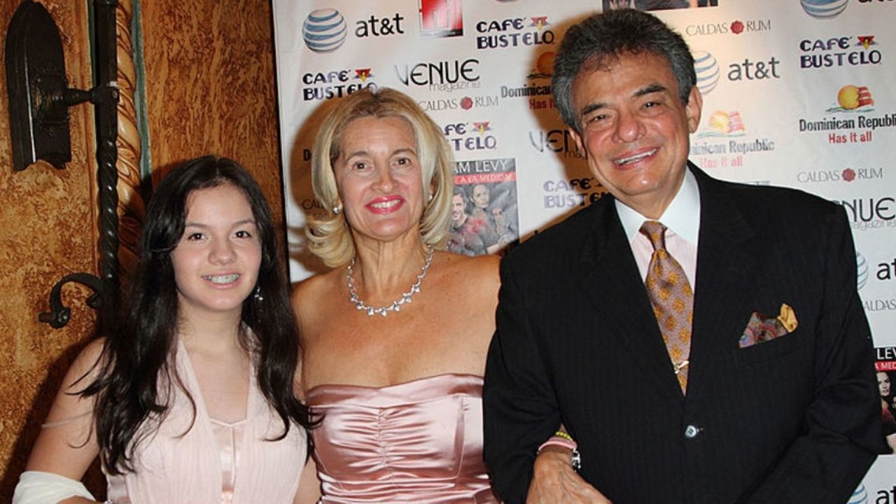 VIDEO: Sarita Sosa muestra fotos nunca antes vistes de su padre, José José