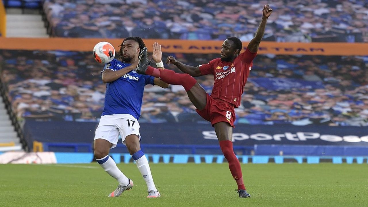 Liverpool empate contra el Everton en el regreso de la Premier League