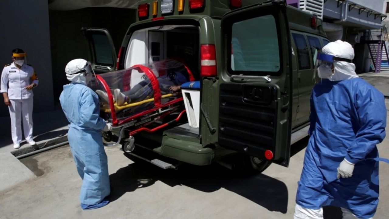 Coronavirus en México: Salud registra 5 mil 343 casos nuevos y mil 44 muertes