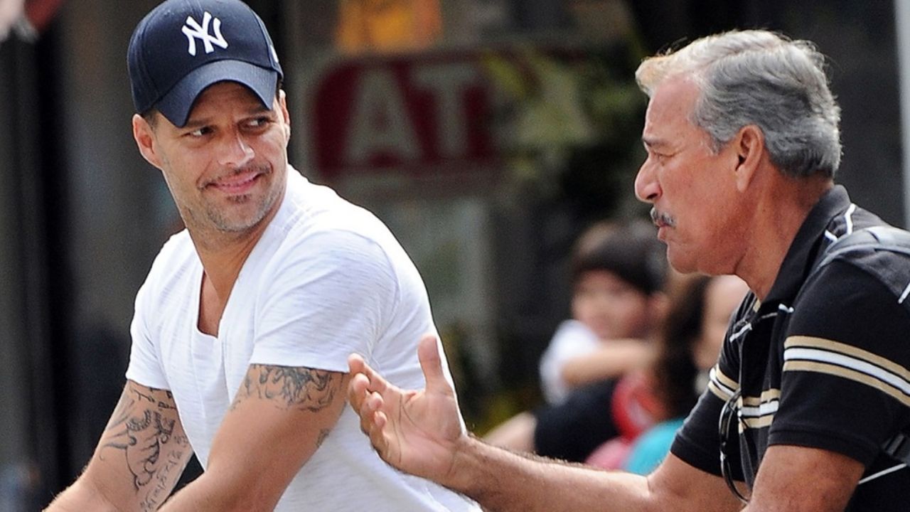Ricky Martin sorprende en Instagram con fotos inéditas de su padre y de su esposo