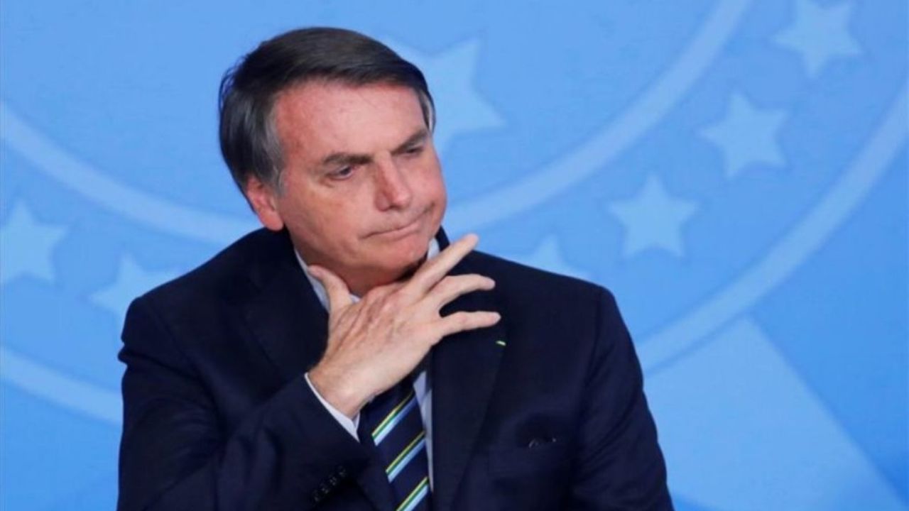 Juez condenará al “irresponsable” de Bolsonaro si no usa mascarillas en espacios público