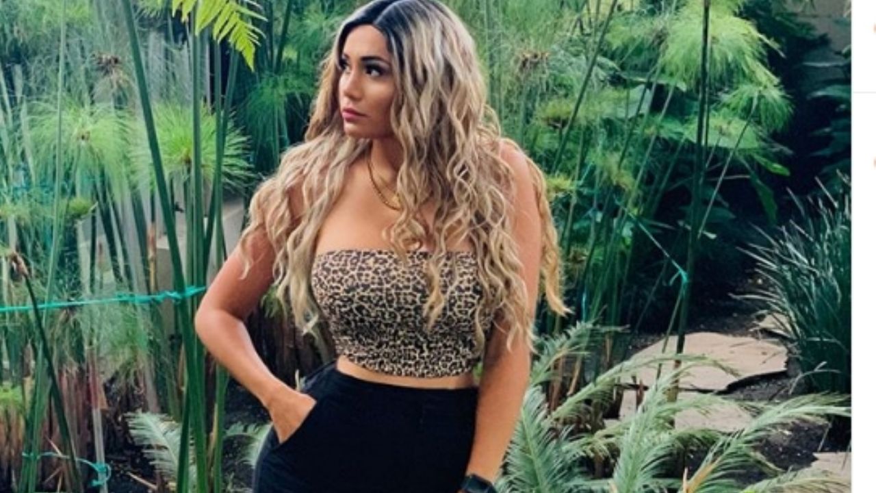 Tiffany de ‘Enamorándonos’ derrocha sensualidad al lucir sus curvas en apretado vestidito