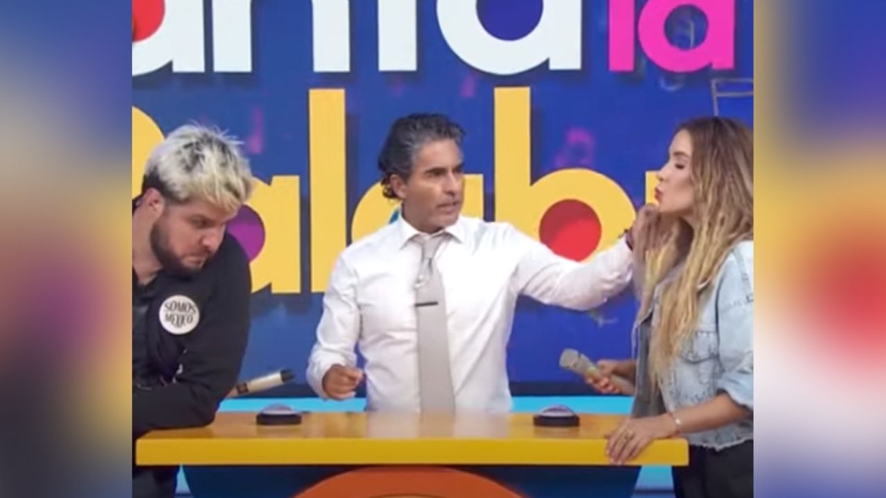 Raúl Araiza ‘estalla’ contra Andrea Escalona en vivo y la regaña por andar de “coqueta”