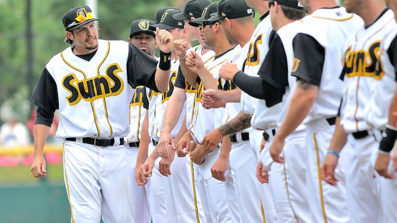 Los Marlins despiden a más de 30 jugadores de Ligas Menores