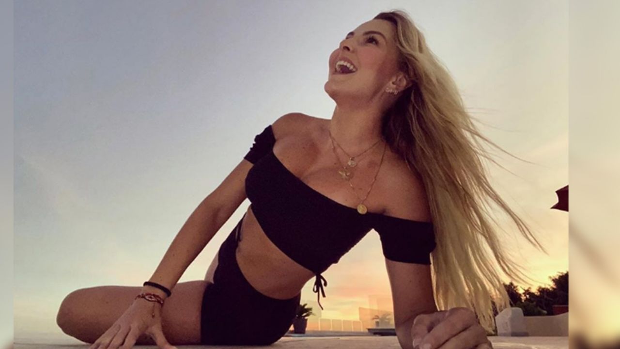 Marjorie de Sousa disfruta de un día de sol y piscina con su bikini más coqueto