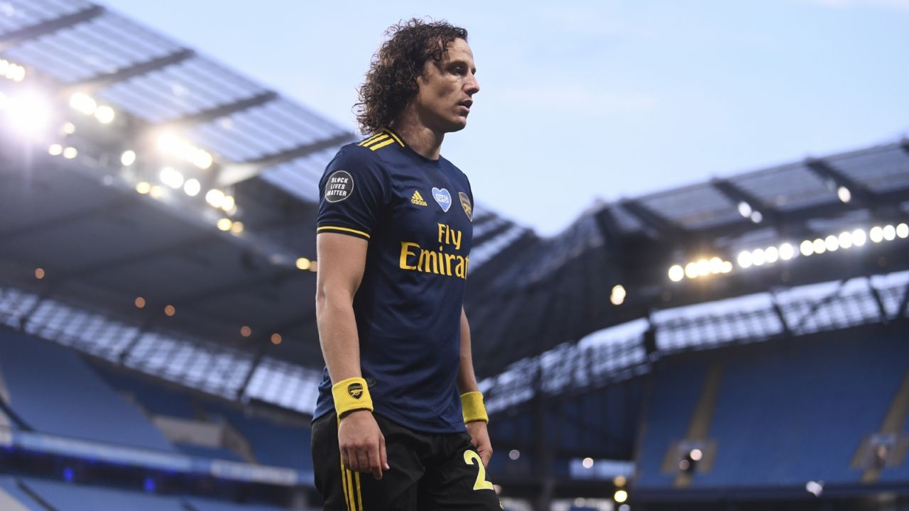 El defensa brasileño David Luiz renueva con el Arsenal
