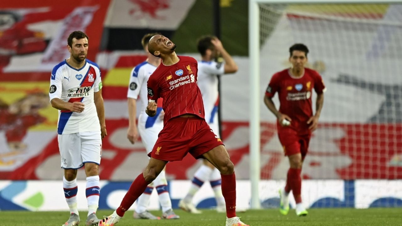 Liverpool demuestra nuevamente su poderío y se coloca a nada del título