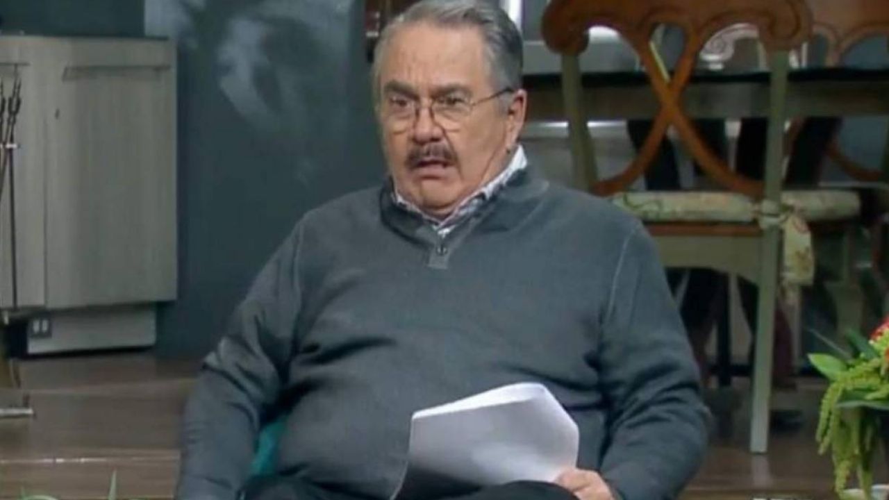 Pedrito Sola se vuelve un meme en redes al salir con diferentes caracterizaciones