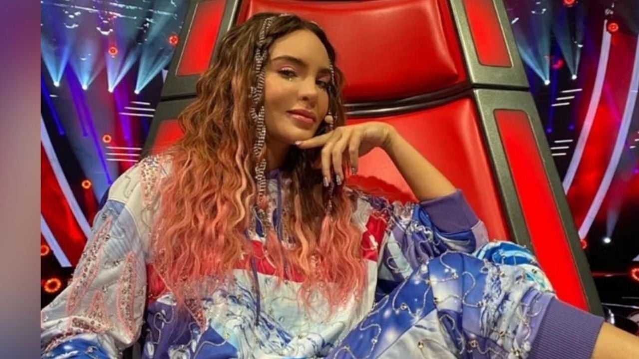 ¿Crisis en TV Azteca? Belinda se luce en ‘La Voz’ con ‘outfit’ de más de 225 mil pesos