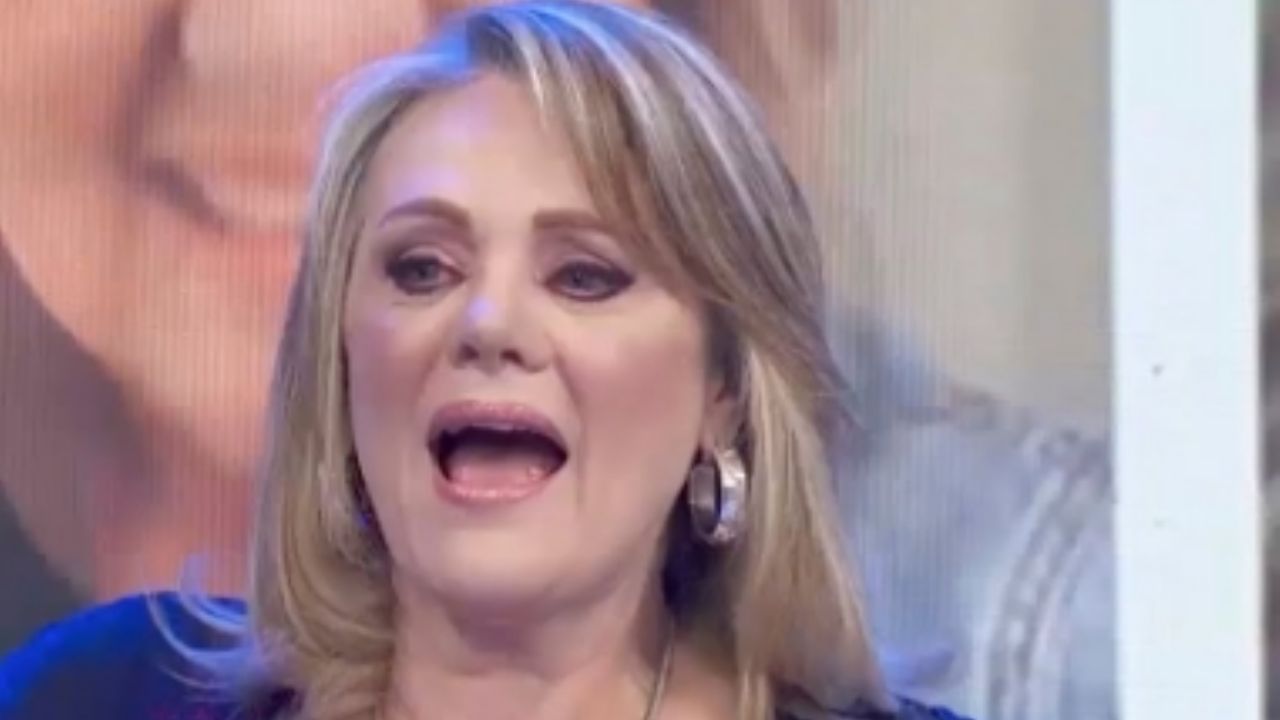 Érika Buenfil, desesperada, confiesa estar en la ruina y comprar todo en abonos: “Televisa no le paga”