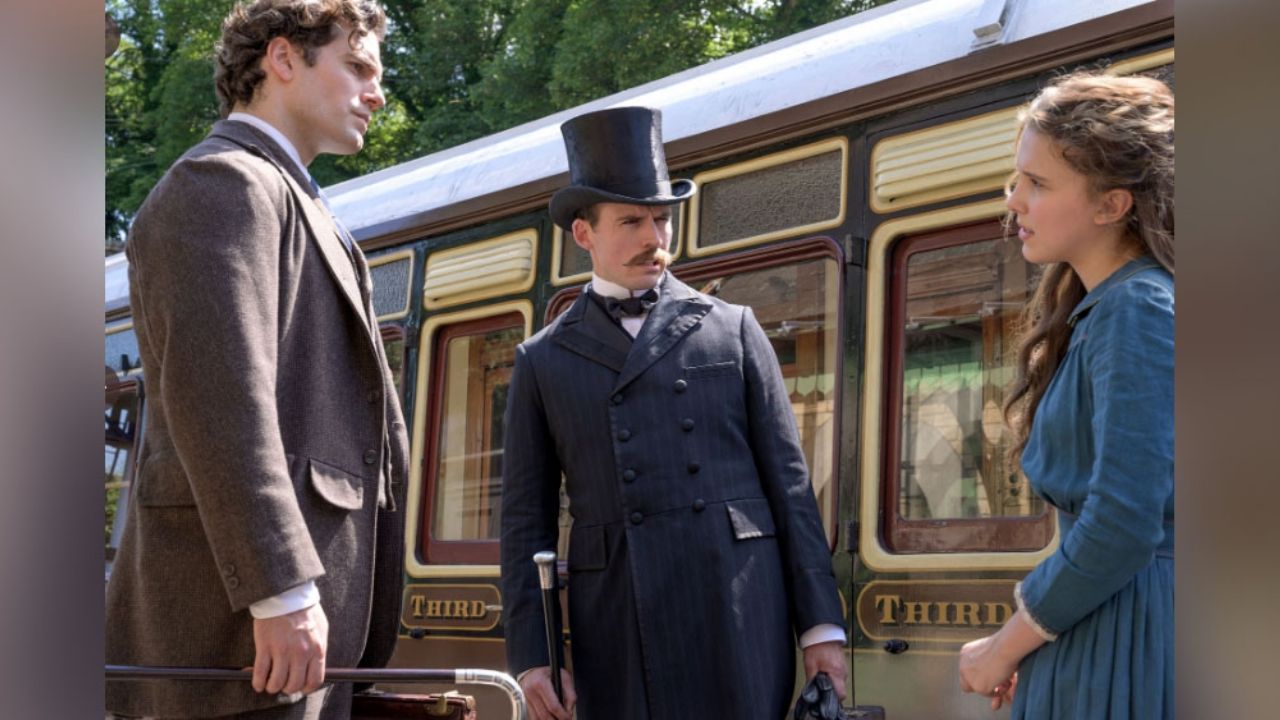 Filtran fotos de Henry Cavill y Millie Bobby Brown como los hermanos ‘Holmes’ en ‘Enola Holmes’