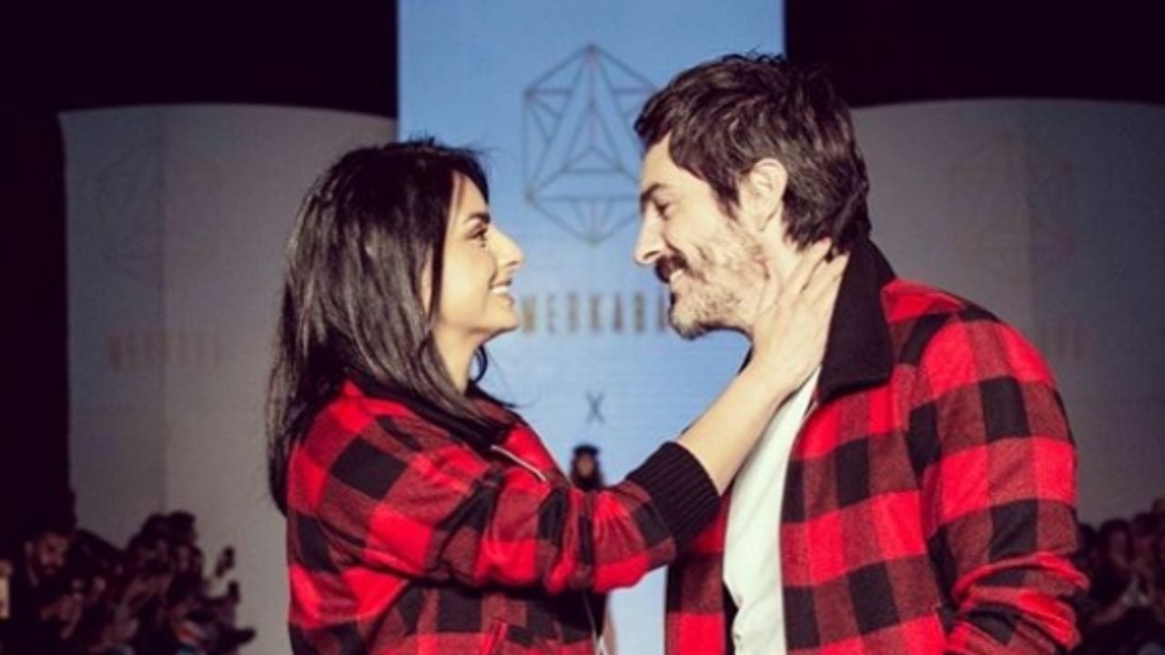 ¿Golpe a Paulina Burrola? Mauricio Ochmann deja ‘amoroso’ mensaje en FOTO de Aislinn Derbez