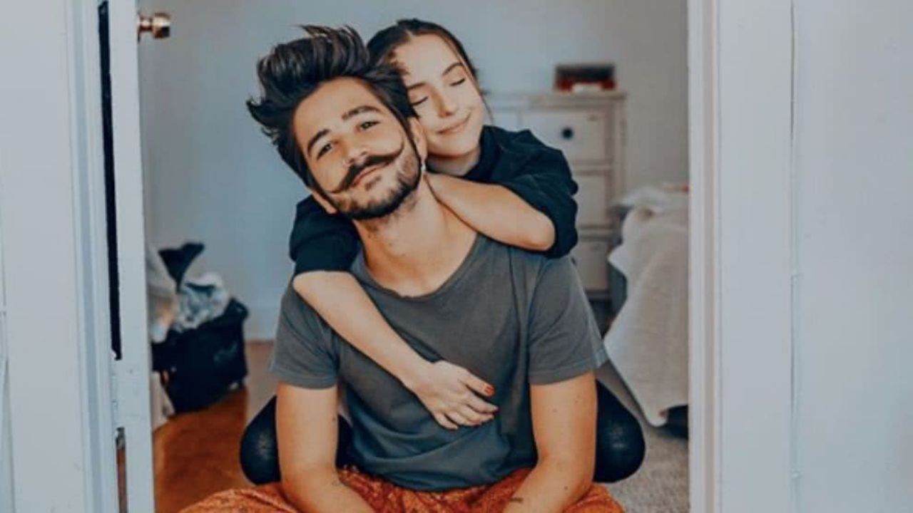 Evaluna, hija de Ricardo Montaner, enseña como Camilo le “chupa los pies” y todo Instagram estalla